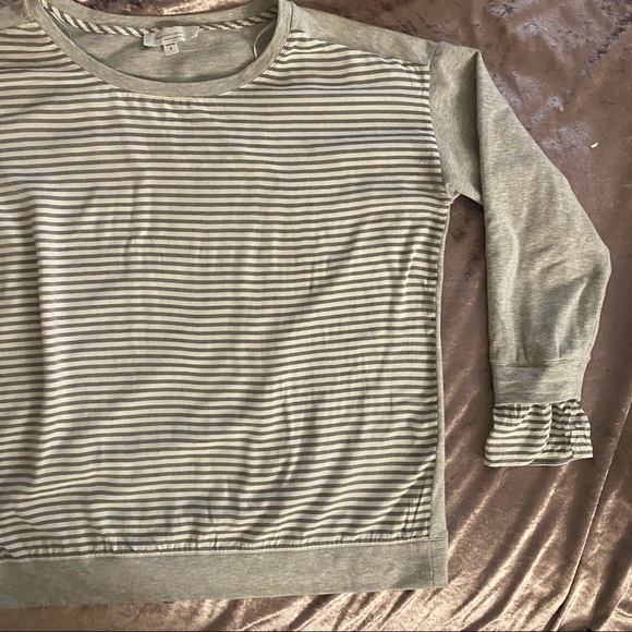 Vince Camino Grey Striped Pullover Sweatshirt - Picture 2 of 9